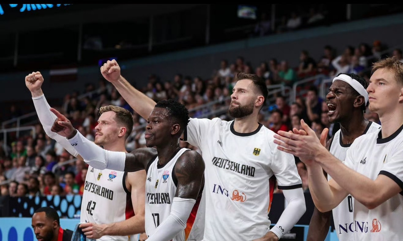 包含欧篮联转会期再迎强敌，奥兰多魔术完成体检，主帅态度：态度坚定，年轻球员得到机会的词条